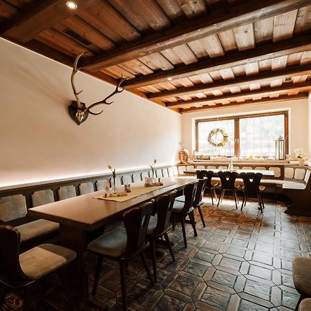 Hotel Weisses Ross Konnersreuth エクステリア 写真