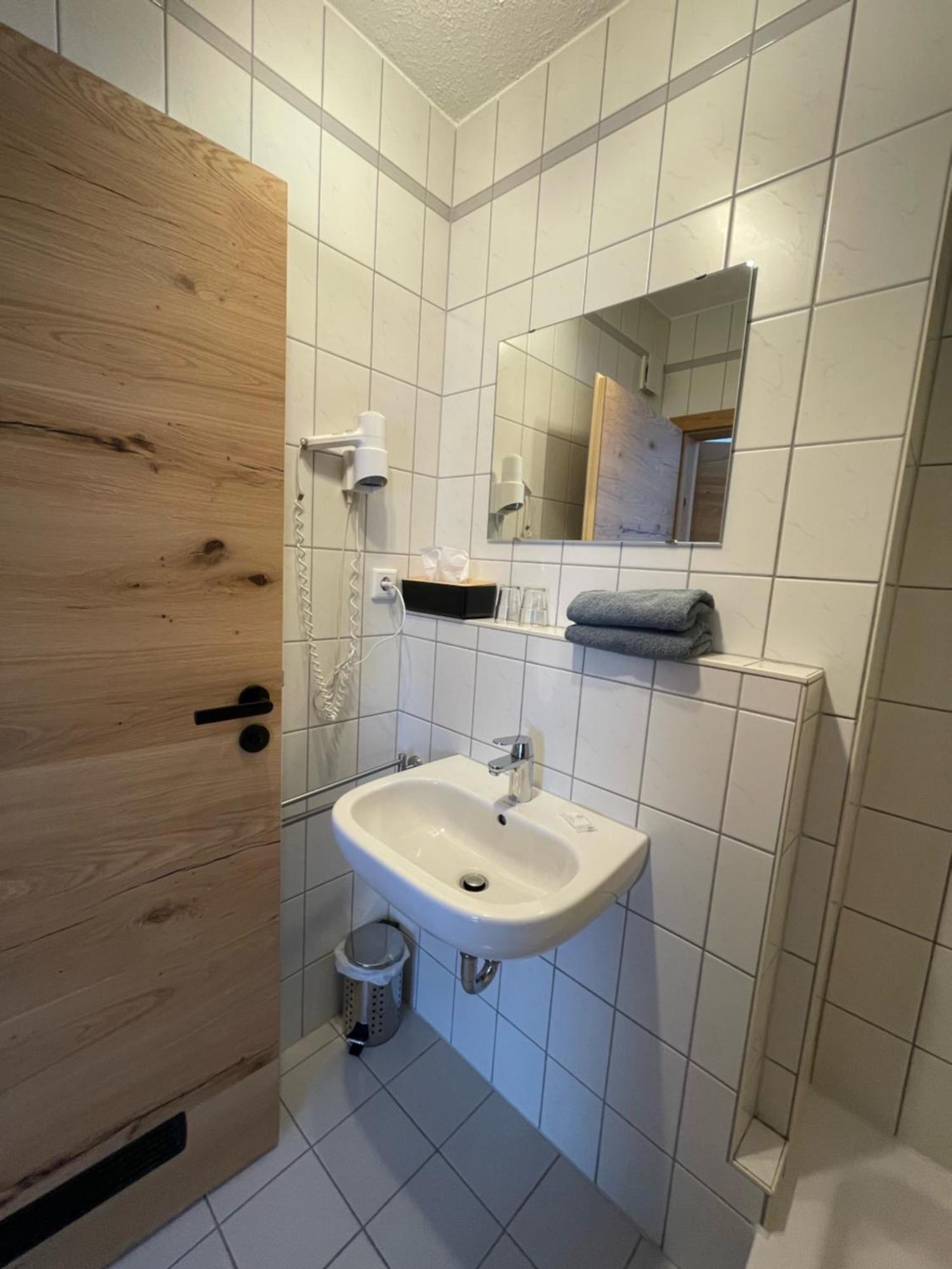 Hotel Weisses Ross Konnersreuth エクステリア 写真